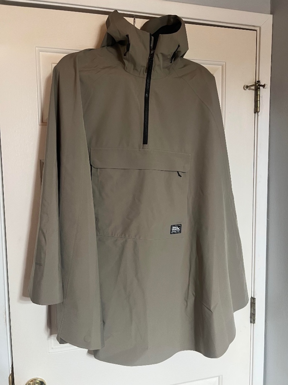 Unisex Eddie Bauer Cloud Cap Stretch Poncho